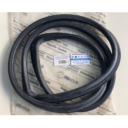 ΛΑΣΤΙΧΟ ΟΠΙΣΘΙΟ ΠΑΡΜΠΡΙΖ ΜΠΑΡΜΠΡΙΖ MERCEDES-BENZ W123 SEDAN REAR WINDSHIELD RUBBER SHIELDING STRIP REAR WINDOW PANE RUBBER SEAL
